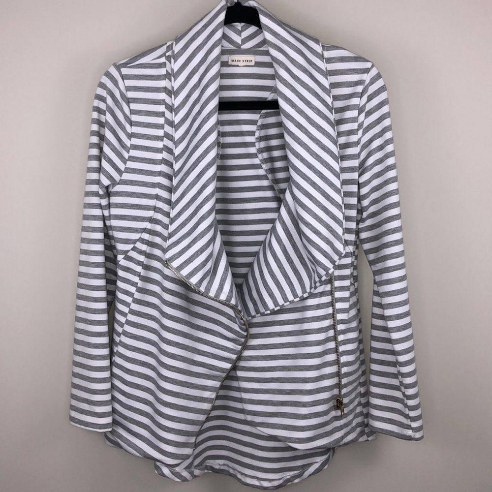 Main Strip Zip-Up